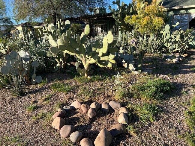 Foto del edificio - 2232 N Evergreen St