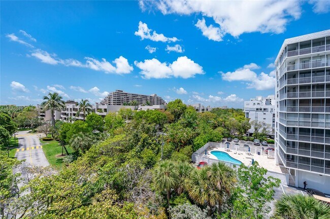 Building Photo - 170 Ocean Ln Dr