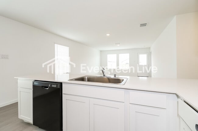 Foto del edificio - 240 Sycamore Pl