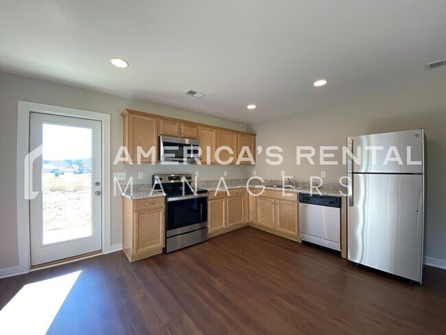 Foto del edificio - Wonderful Home for Rent in Talladega, AL... Available to View Now!!!