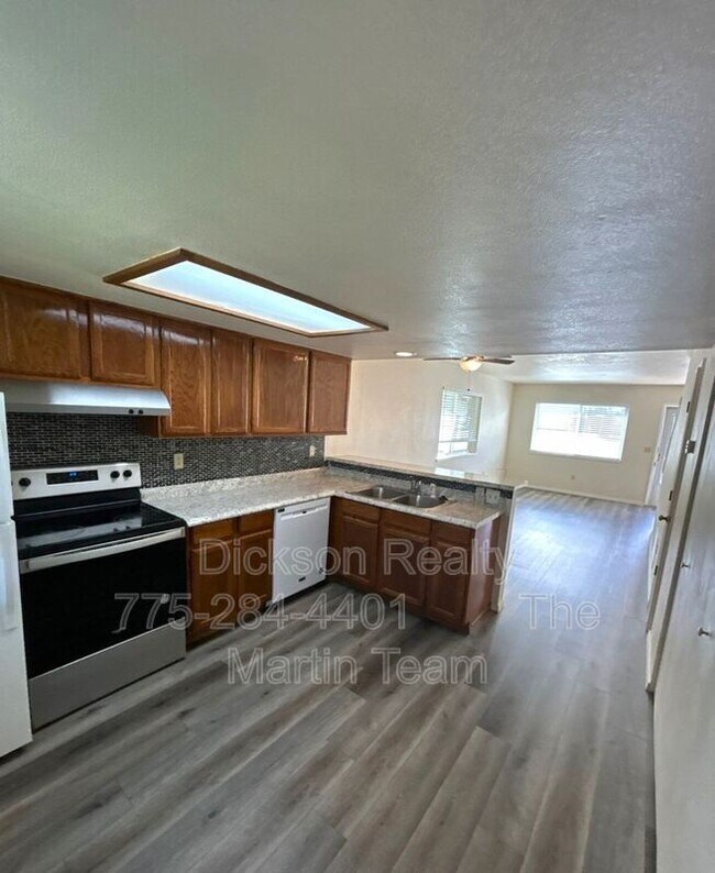 Foto del edificio - 3673 Grant Dr