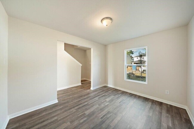 Building Photo - 228 Wild Oak