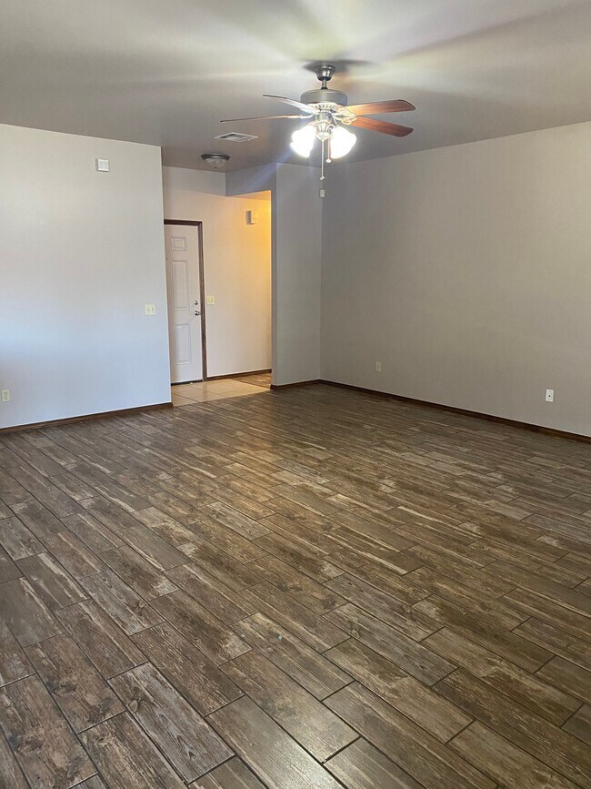 Foto del edificio - 113 N Shannon Way