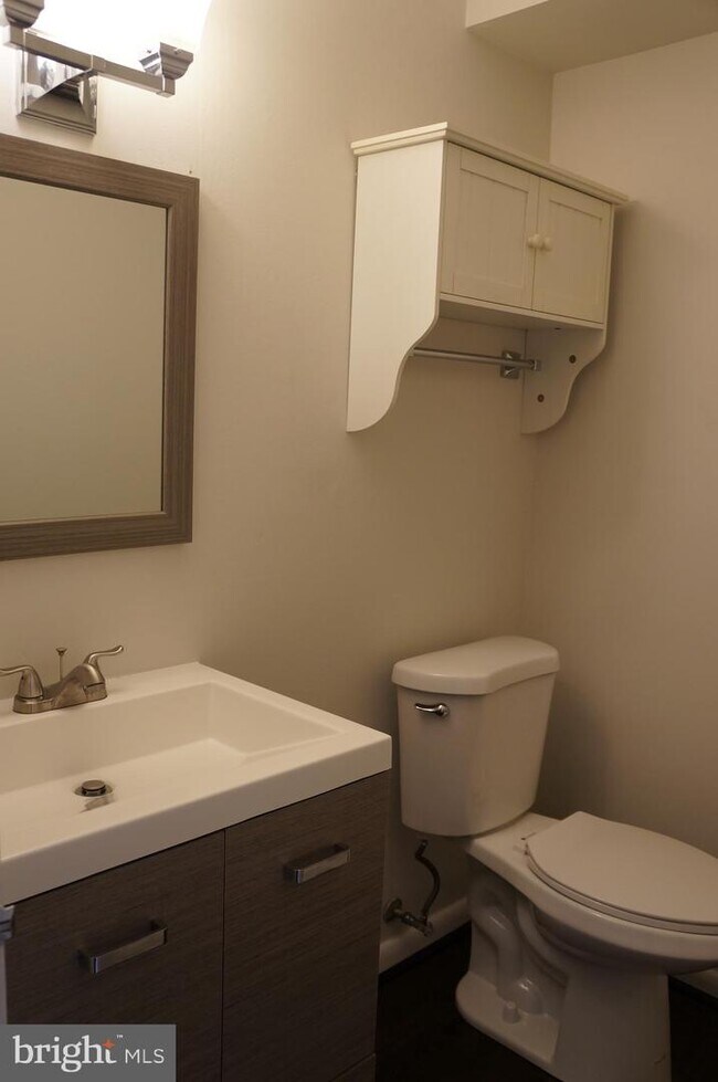 Foto del edificio - 18613 Chickadee Ln