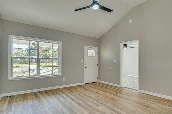 Foto del edificio - 313 Padrick St