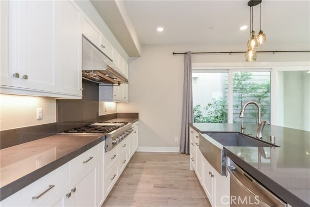 Foto del edificio - 113 Pitch