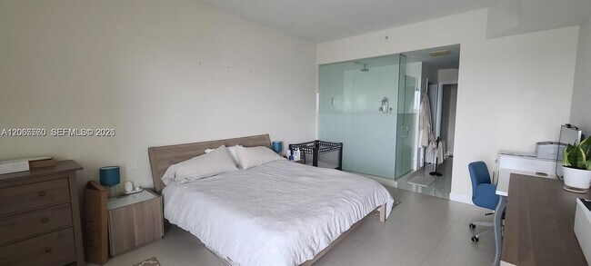 Foto del edificio - 2020 N Bayshore Dr
