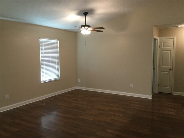 Foto del edificio - 2021 Cristata Court