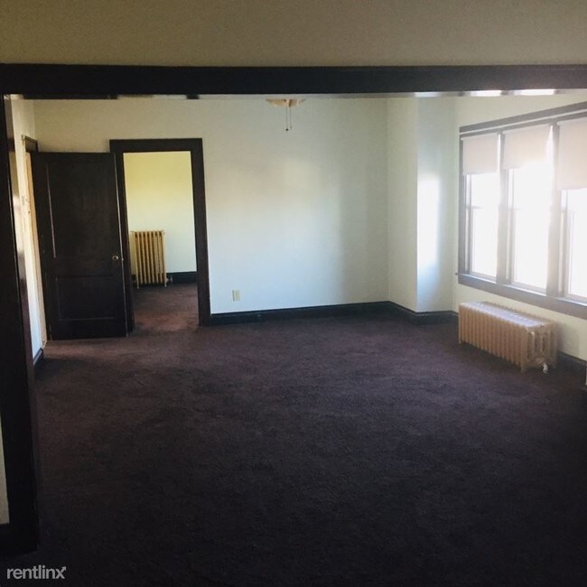 Building Photo - 2 br, 1 bath Apartment - 623 Raub St 2 Unit 2