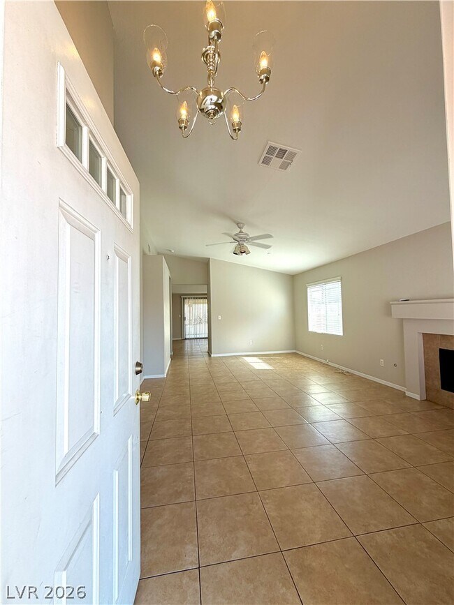 Foto del edificio - 7766 Little Valley Ave