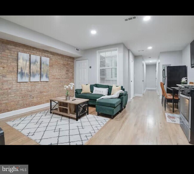 Foto del edificio - 1255 Raum St NE