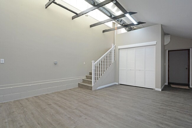 Foto del edificio - 814 Grand Ave