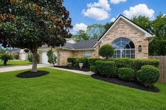 Building Photo - 6146 Rocky Nook Dr