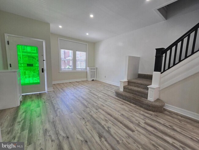Foto del edificio - 5052 N Warnock St