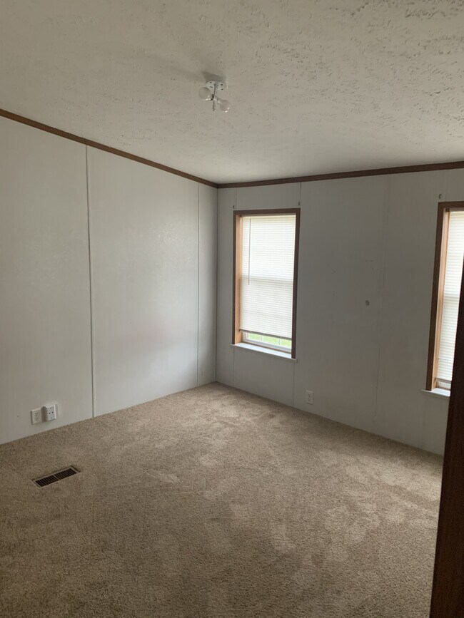 Foto del edificio - 749 South Bend Avenue