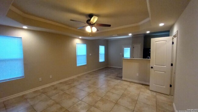 Foto del edificio - 6862 Lakeview Dr.