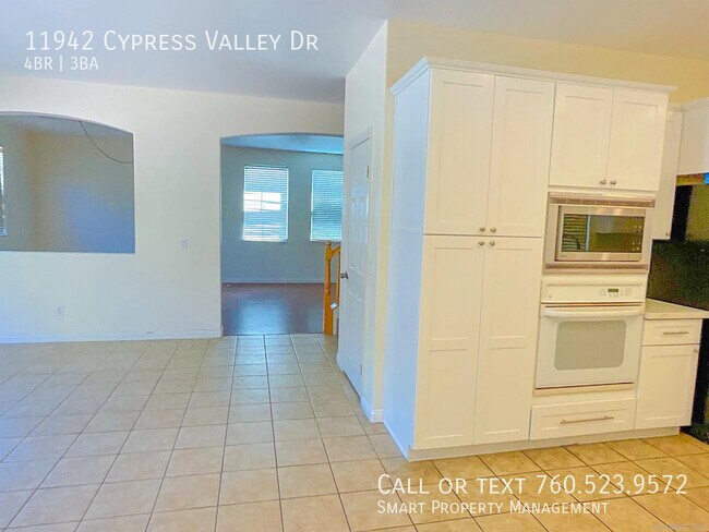 Foto del edificio - 11942 Cypress Valley Dr