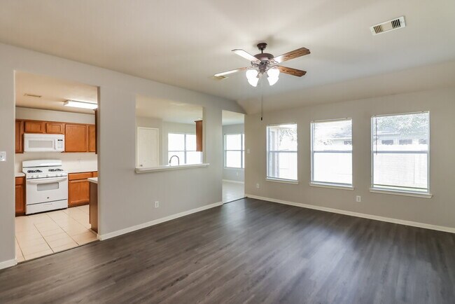 Building Photo - 8530 Windy Thicket Ln