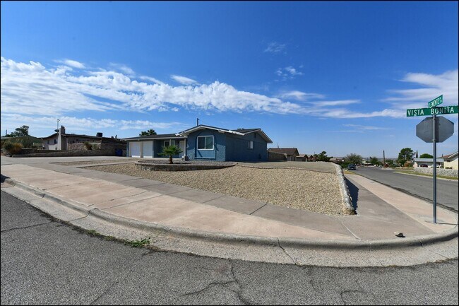 Foto del edificio - Coming Soon!