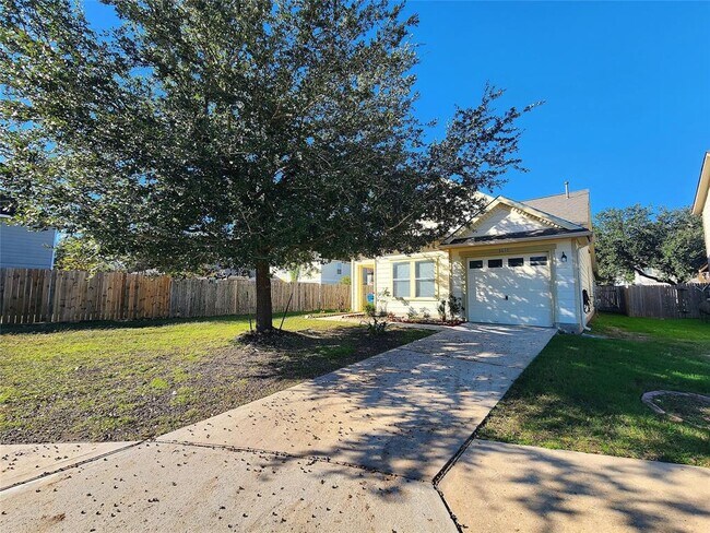 Building Photo - 6638 Fairbrook Park Ln