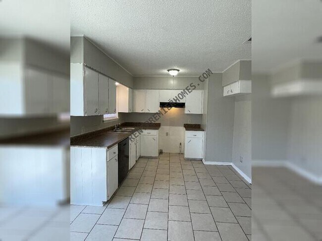 Building Photo - 7101 Morgan Dr