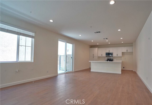 Foto del edificio - 139 Grove Ct