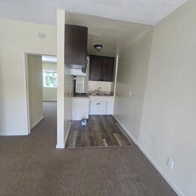 Foto del edificio - 9823-9827 Walnut St
