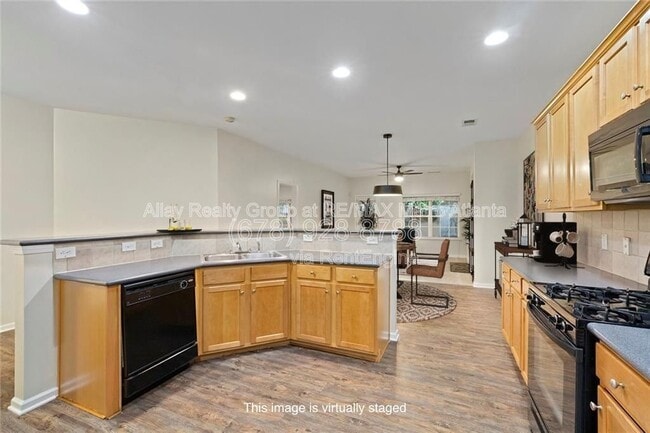 Building Photo - 3300 Suttles Dr SW