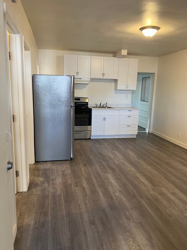 Foto principal - 2240 Whittier Blvd