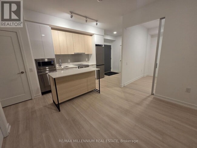 Building Photo - 9763 Markham Rd