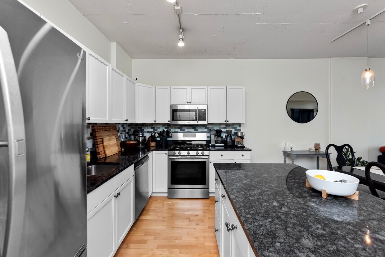 Foto del edificio - 1001 W Madison St