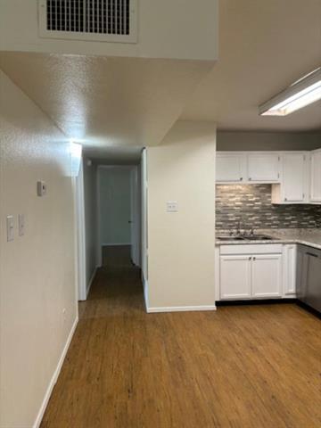 Building Photo - 309 N Fairview St
