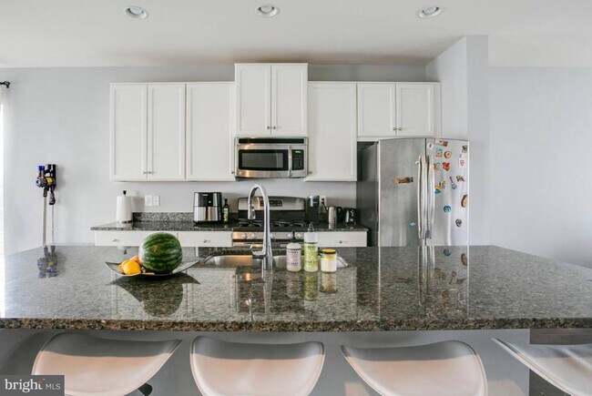 Foto del edificio - 22517 Phillips St