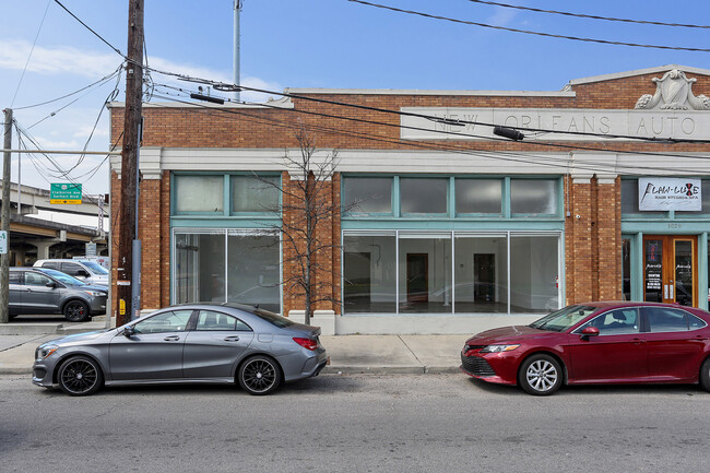Building Photo - 1029 Oretha Castle Haley Blvd