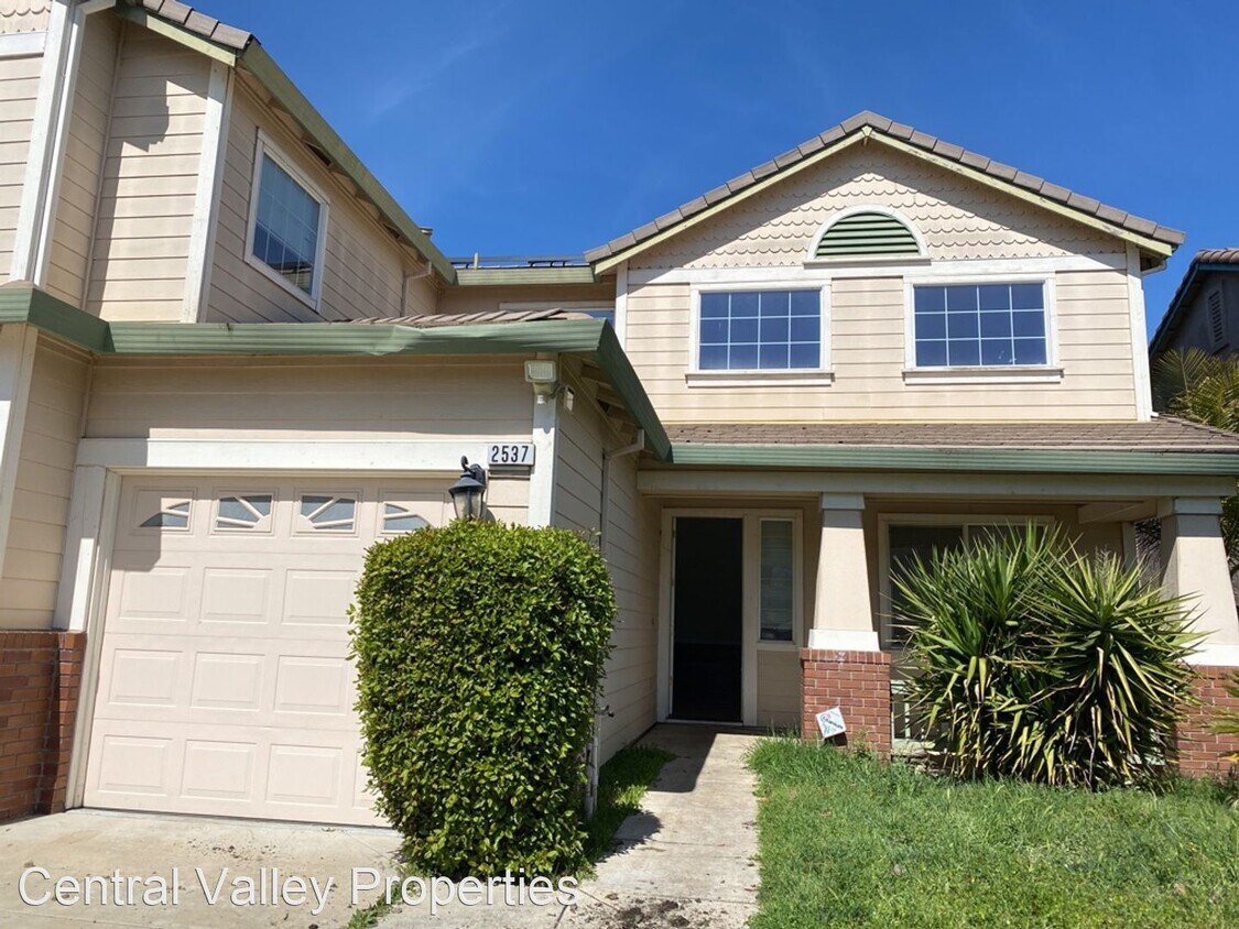 Primary Photo - 4 br, 3 bath House - 2537 Squall Way