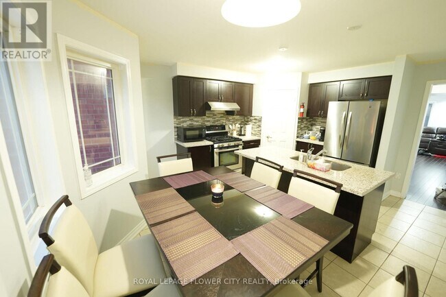 Photo du bâtiment - 50 Hillcrest Ave