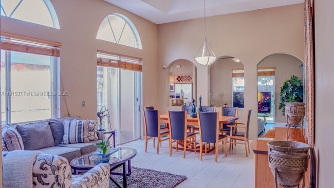 Building Photo - 1701 SE 17th Ave