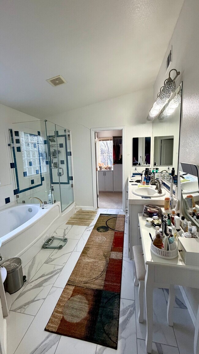 Foto del edificio - 5153 Aspen St