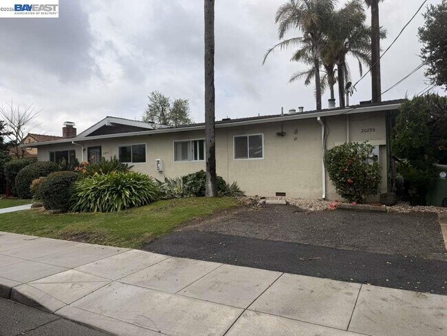 Foto del edificio - 20293 Anita Ave