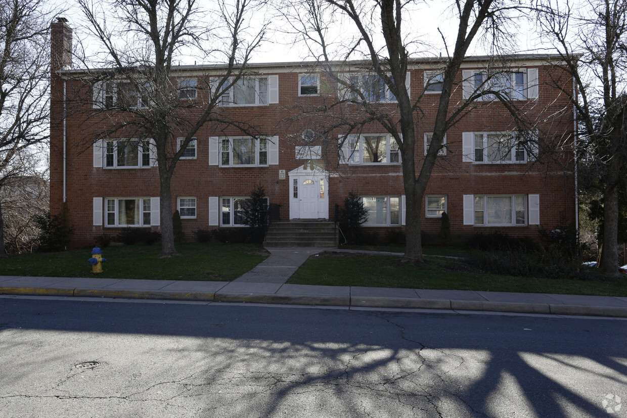 Primary Photo - Olde Town Condominiums