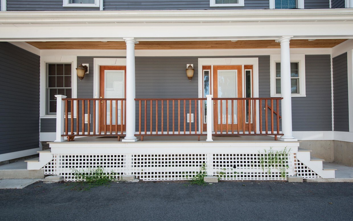 12 Cherry St, Danvers, MA 01923 Townhome Rentals in Danvers MA