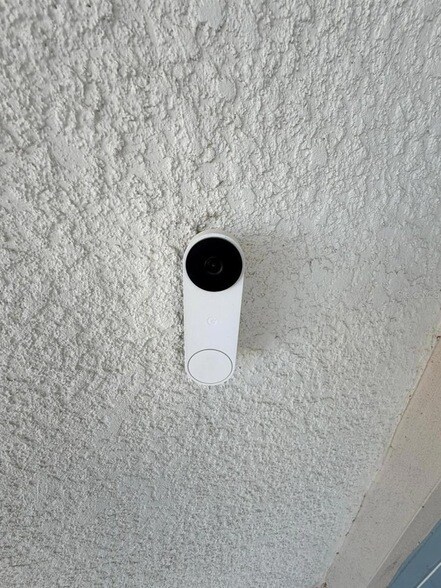 Foto del edificio - 3845 Blue Vale Dr