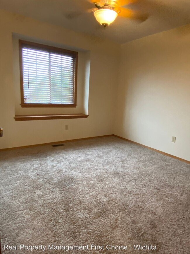 Building Photo - 4 br, 2.5 bath House - 4437 Westlake Ct
