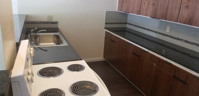 Building Photo - 27 Baldwin Ct