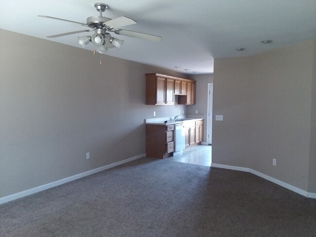 Building Photo - 2 Bedroom, 2 Bath Condo Johnson City, TN