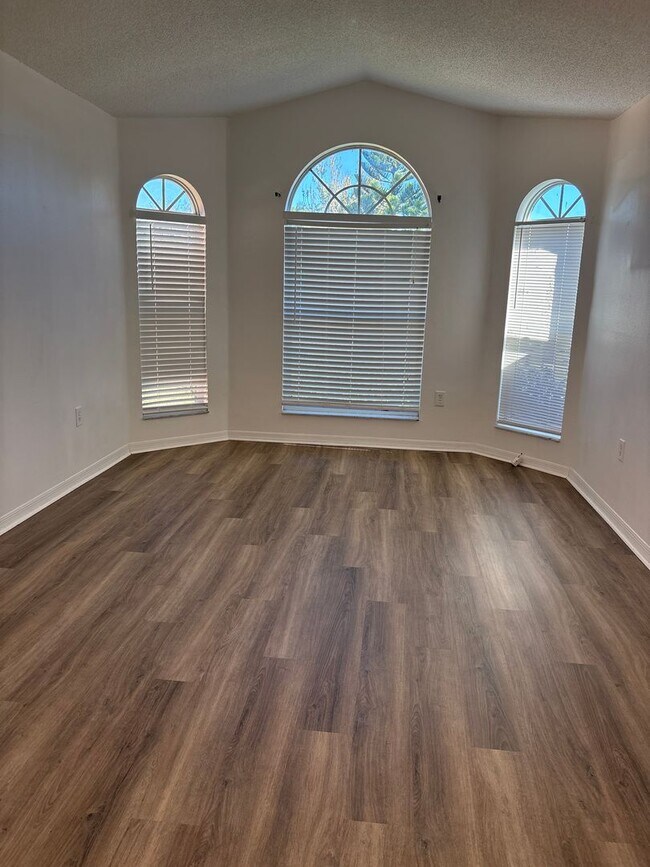 Photo - 3 Bedroom Home in Highly Desirable Orlando Neighborhood