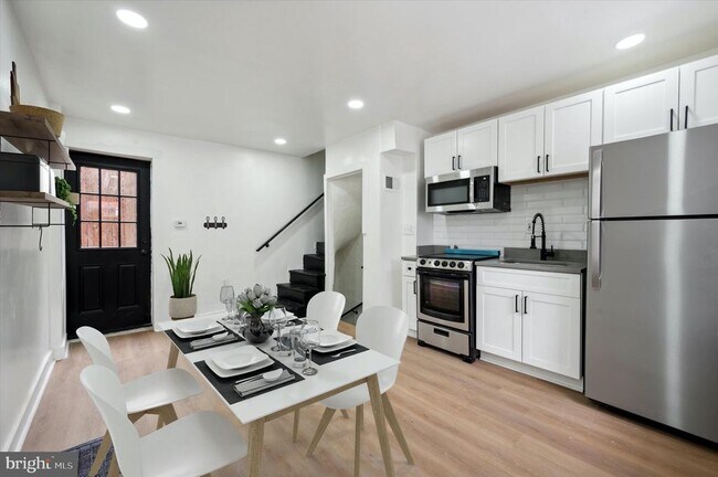 Foto del edificio - 107 W Thompson St