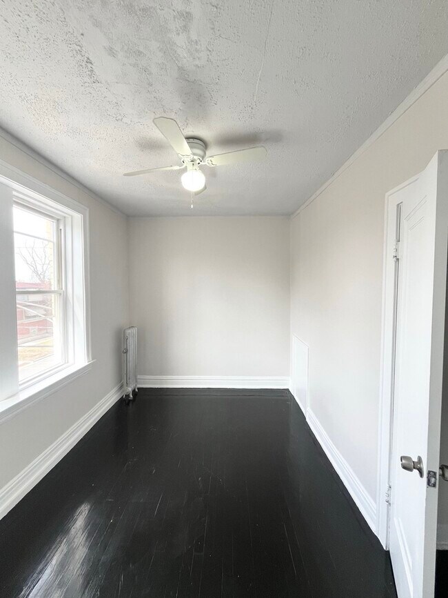 Foto del edificio - 4134 W 24th Pl
