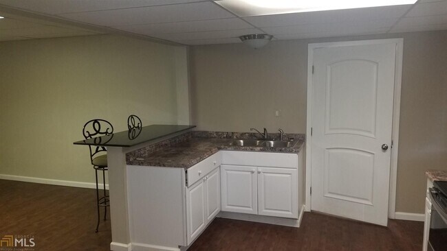 Foto del edificio - 4002 Colonial Dr SW