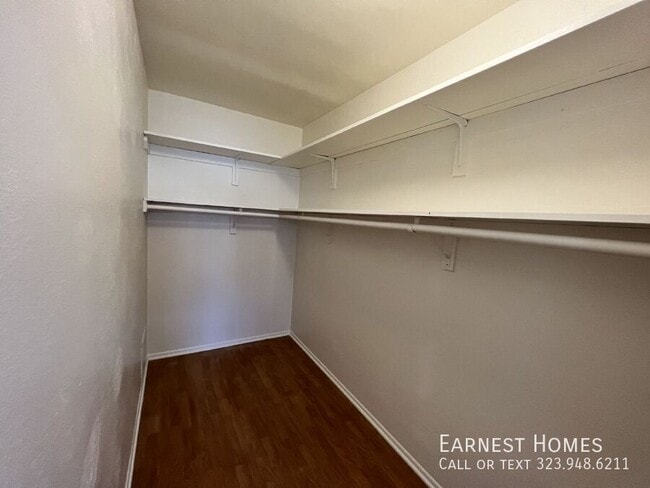 Foto del edificio - 4361 Berryman Ave